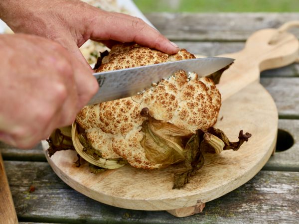 Hele bloemkool van de barbecue