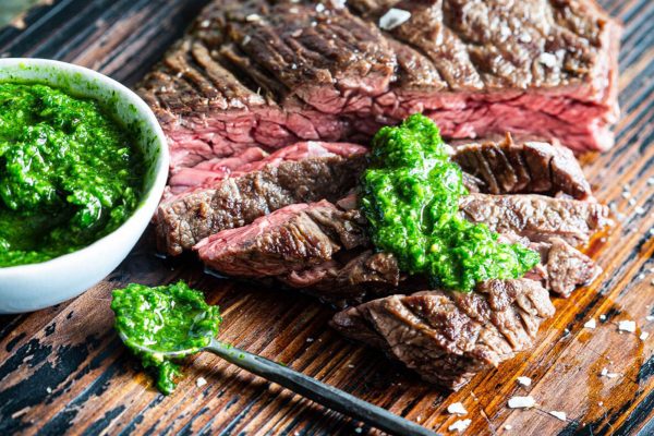 Gegrilde bavette met chimichurri van Miljuschka